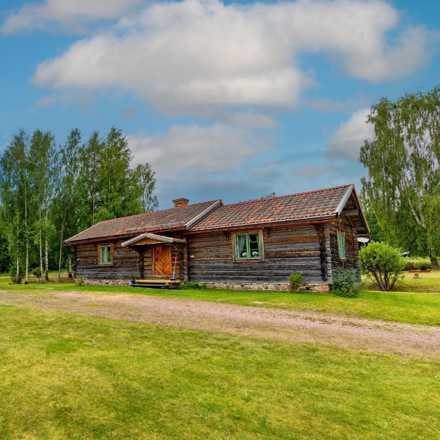Traditionell Timmerstuga - Mora, Gesunda Solleron エクステリア 写真