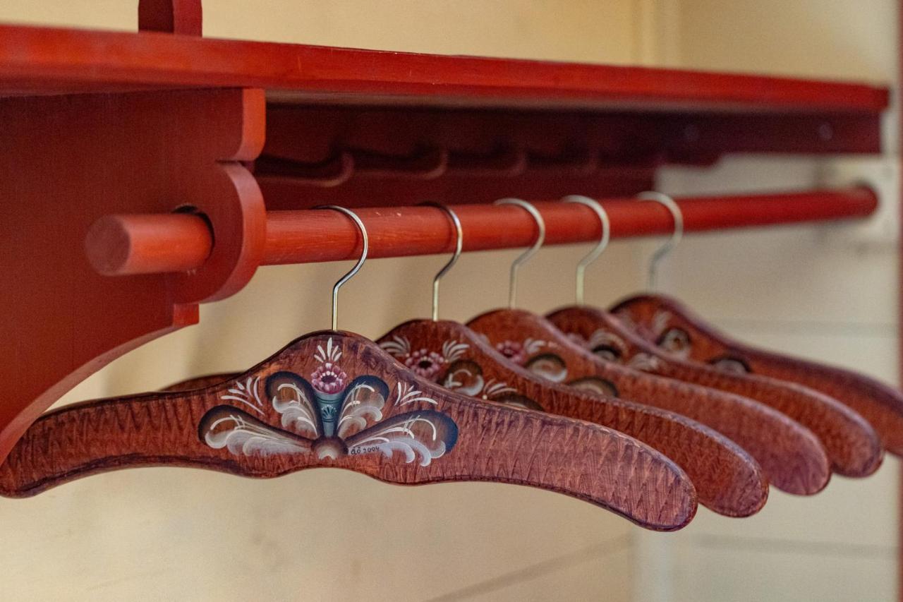 Traditionell Timmerstuga - Mora, Gesunda Solleron エクステリア 写真